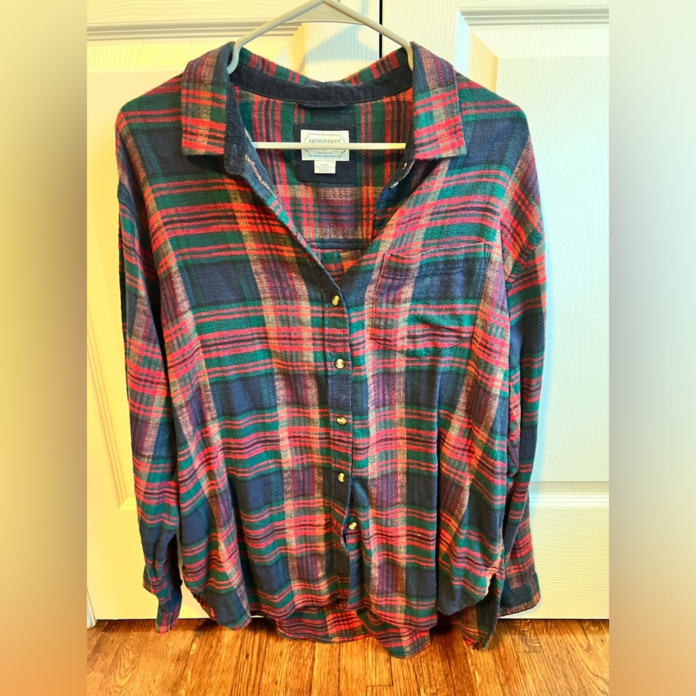 American Eagle women’s flannel